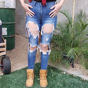 Fashion Nova Distressed Jeans (5)